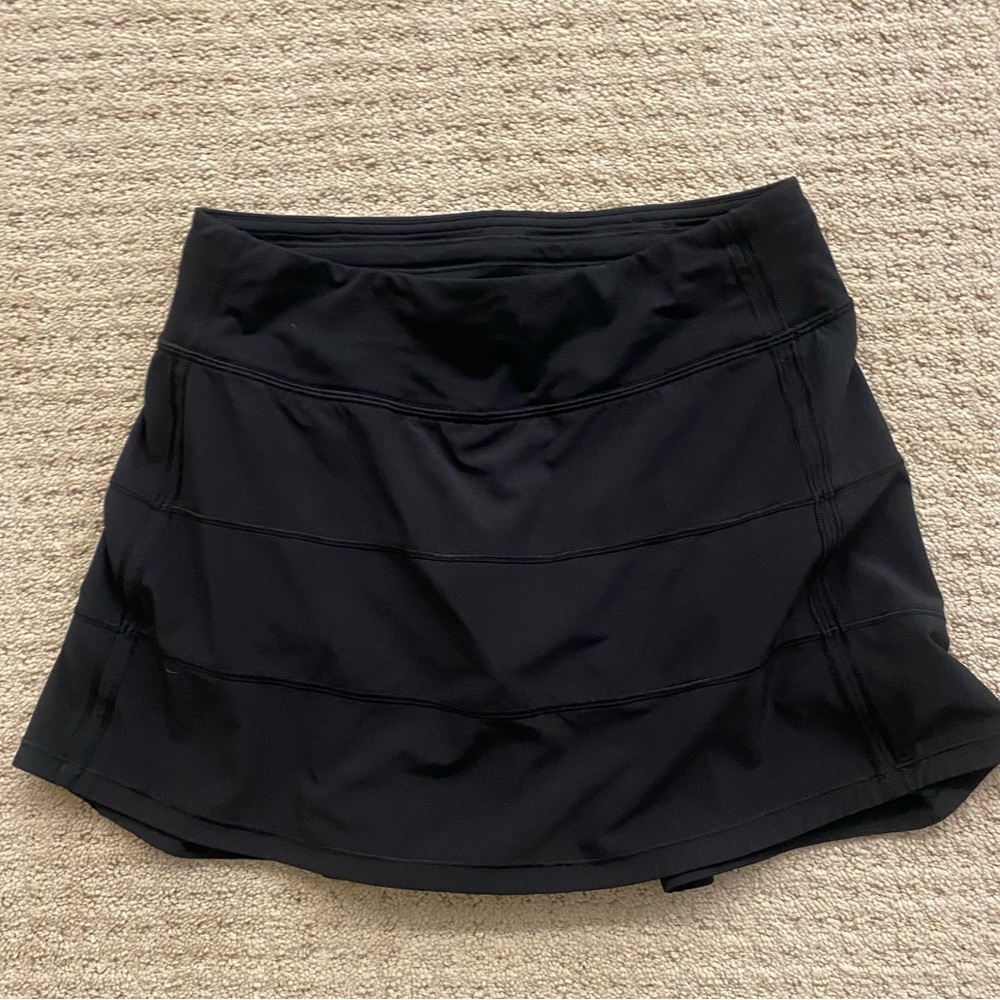 Lululemon black skirt